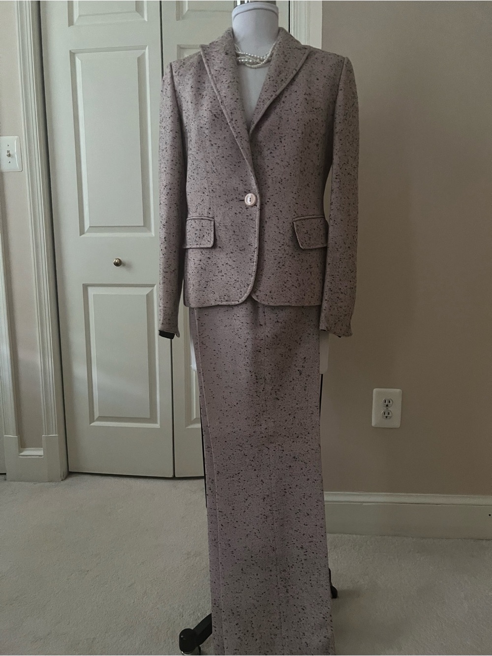 Lafayette 148 New York Speckled Taupe Blazer and Skirt Set